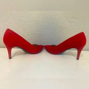 Dream Paris red pumps